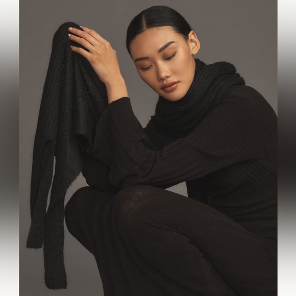 Anthropologie NWT Extreme fringe 137” “responsibly & sustainably made”scarf - Picture 3 of 10